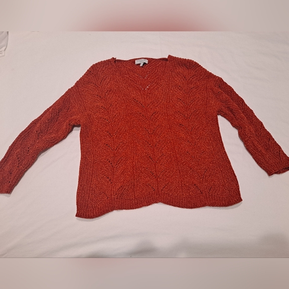 Warm and Cozy Lifestyle by Poof - Sweater Size Medium - Picture 3 of 7